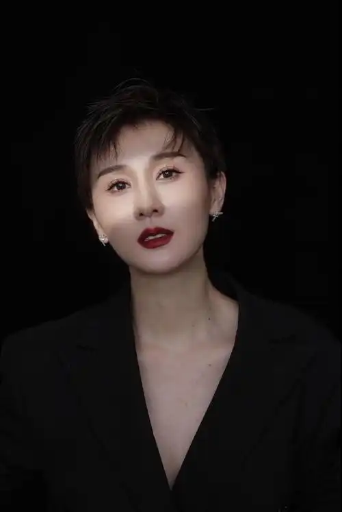 主持人王莹_主持人王莹个人资料_主持人王莹直播间_18183kol_18183网