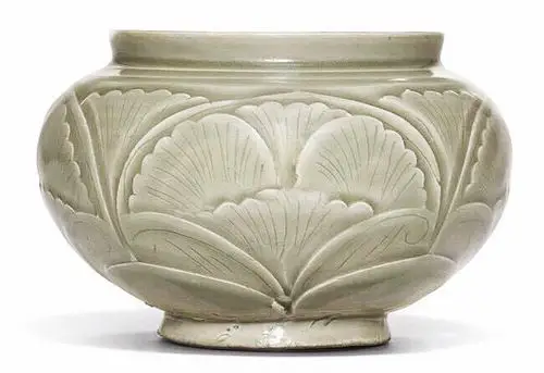 五代/北宋 耀州窑青釉刻花罐