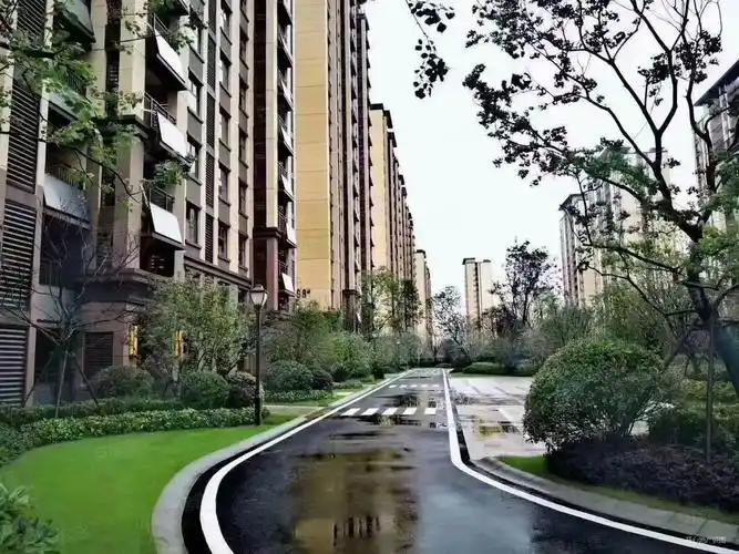 杭埠孔雀城高层1602室31平方房东急售,新滨湖孔雀城二手房,31万,3室2