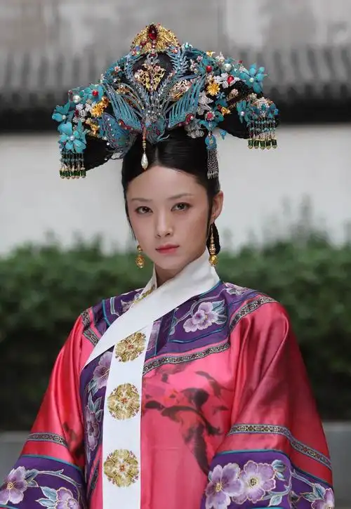 甄嬛传2011年电视剧华妃朝代清朝