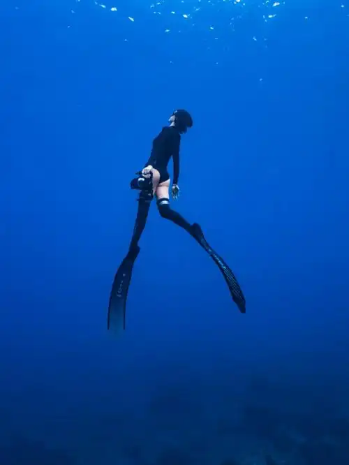 双帆石  #自由潜水  这次去双帆石,邀约了俱乐部另一个水摄教练一起