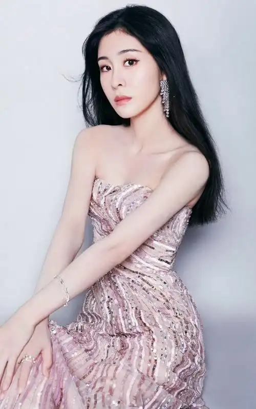 张碧晨高清俏丽美照娇媚可人