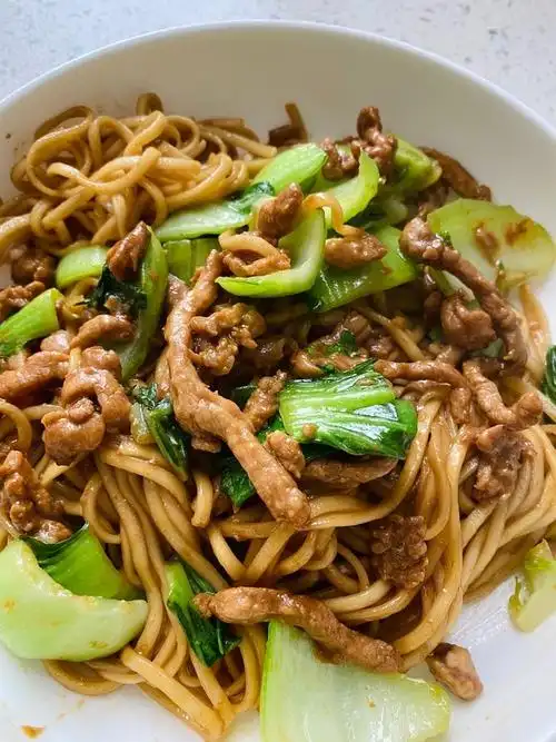 青菜肉丝炒面的做法