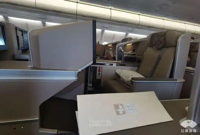 连续3次体验东航33l深圳往返上海卡路里大礼盒味道咋样