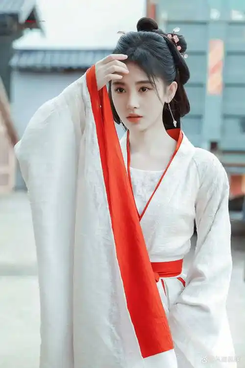 鞠婧祎新剧来袭假死归来双面人生神仙阵容期待期待