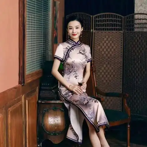 再没心肝的女子,也会对织锦缎旗袍一往情深!