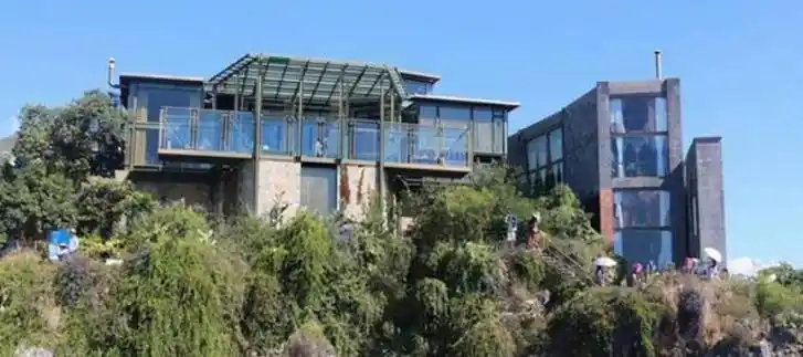 杨丽萍3000万"月亮宫"被封,外表光鲜亮丽,里面不干净_因为_进行_影响