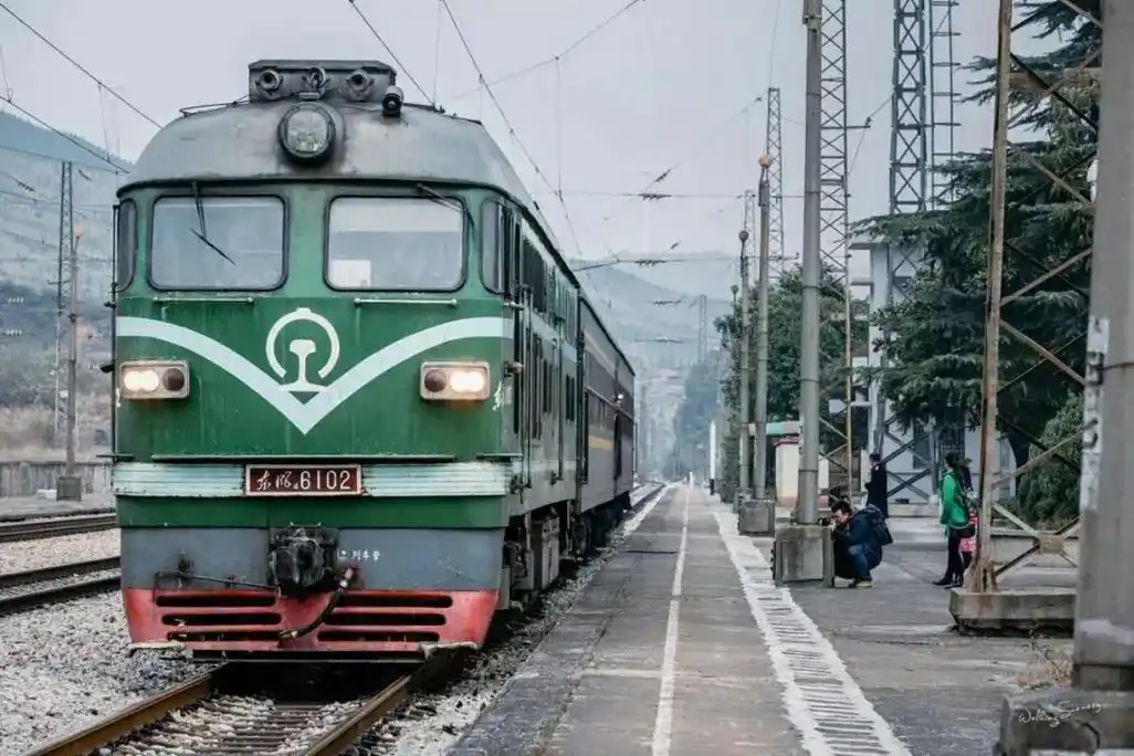 我与绿皮火车的故事.