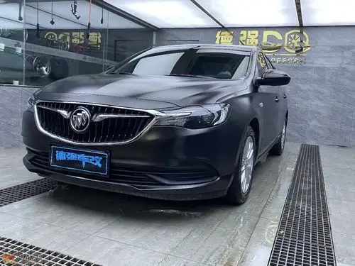 英朗车身颜色贴膜黑武士