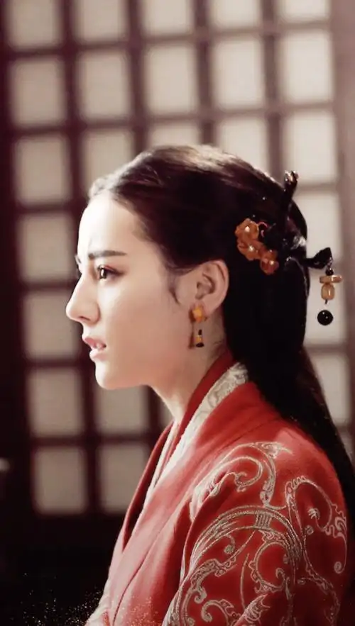 迪丽热巴迪力木拉提秦时丽人明月心