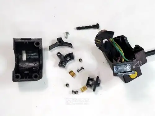 拆个电动车的左把手开关感觉好山呐