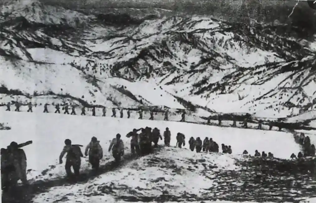 真实的长津湖战役有多惨烈93岁战地记者讲述亲历细节