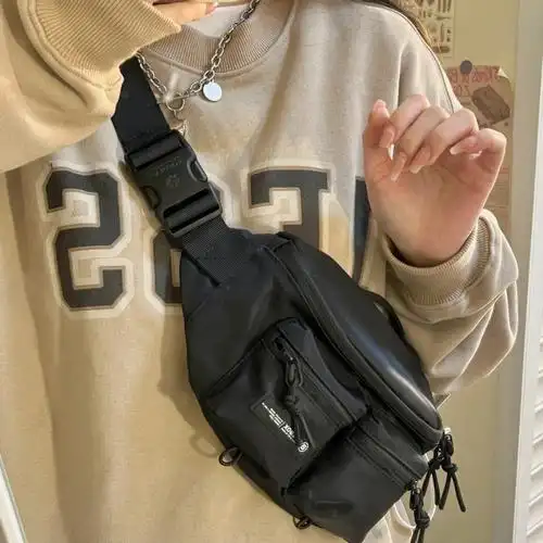 疯狂被问的胸包今天是酷girl背上也太帅