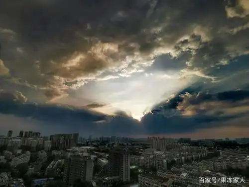 变幻莫测的天空