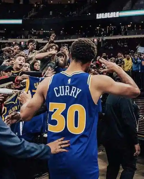 被低估的传奇改变nba发展潮流的斯蒂芬库里