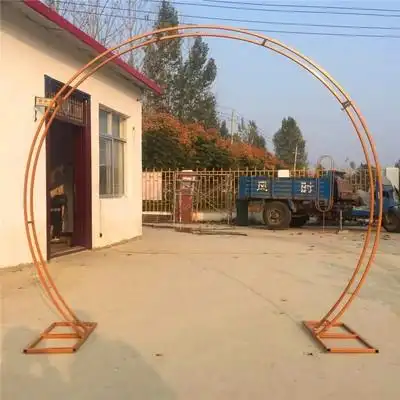 半圆形绢花拱门