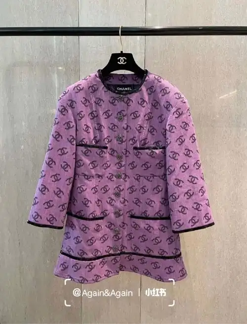 chanel 22春夏新款logo紫色外套