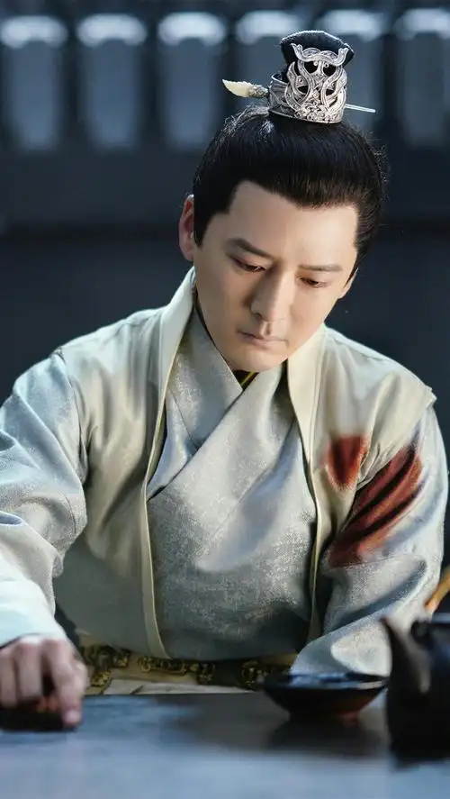 白发 宗政无郁 书亚信