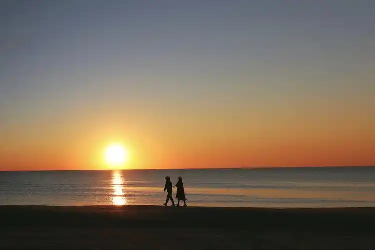 "海"鸥夕阳和爱情