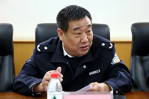 榆阳公安分局李安镇局长,李学恩政委等领导深入镇川镇