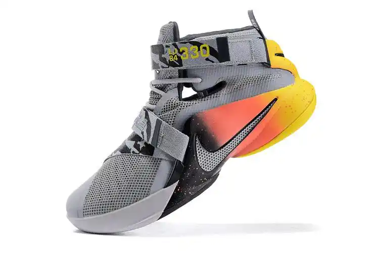 詹姆斯士兵9代篮球鞋詹姆斯九代 灰黄 40-46