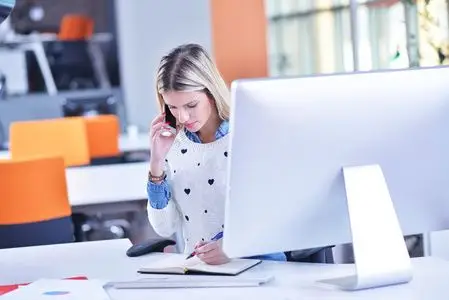 个 成功事业女性 相似素材图片