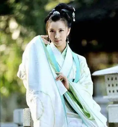 9大貂蝉的扮演者韩雪有气质刘亦菲惊艳她无人能超越