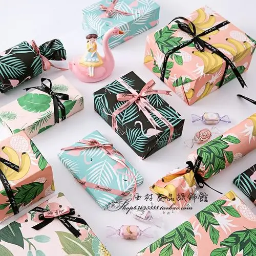 圣诞礼品盒包装纸_2张 北欧火烈鸟包装纸 圣诞节礼品盒礼物 壁纸墙纸