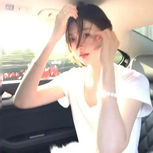 【搞怪女头可爱女生头像春夏活力氛围感美女 微信qq头像无水印!