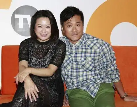 中国香港男演员邵仲衡在电视剧《大时代》中饰演丁孝蟹一角,那么