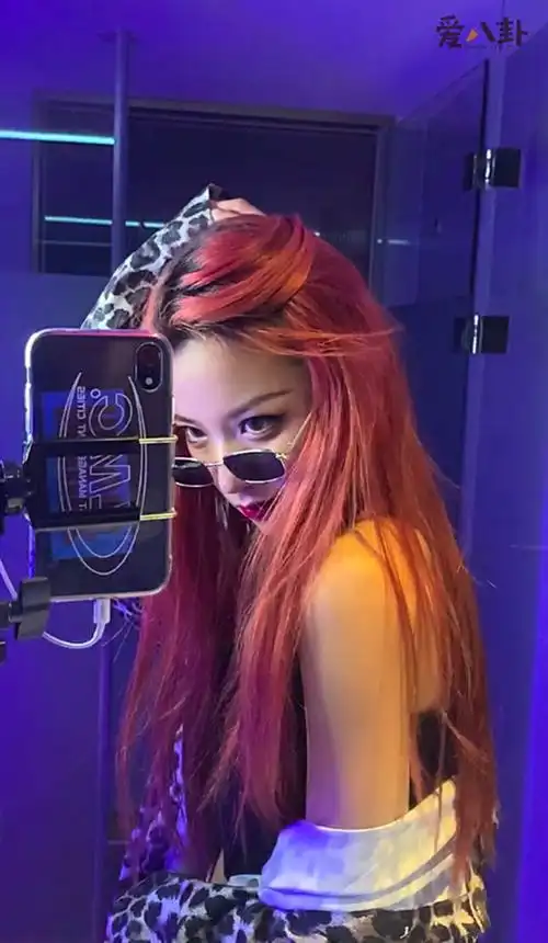 刀小刀陈哇塞恋爱了两人低调隐瞒想继续圈钱