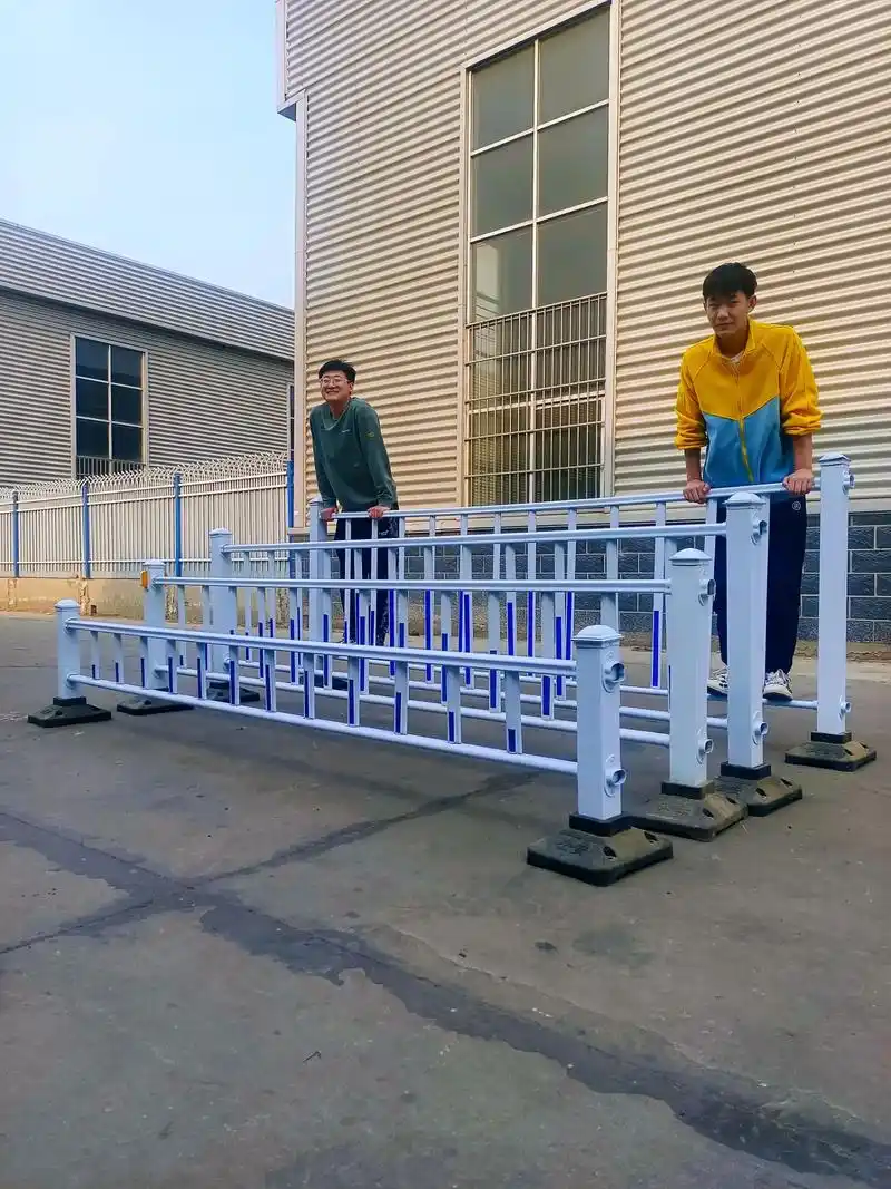 市政护栏a道路中央隔离护栏a城市人行道栏