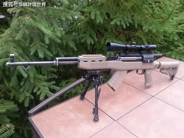 俄罗斯sks半自动步枪,被军队淘汰后成美国年轻人追捧的经典之作_突击