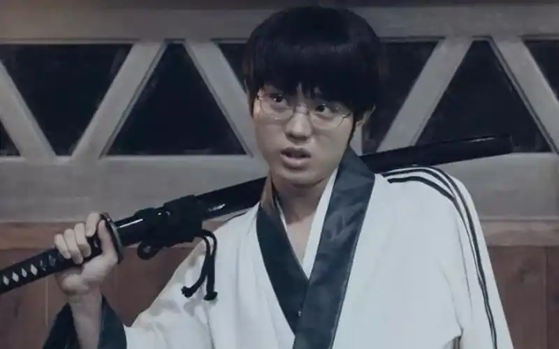 【银魂真人版】帅气新八自古真人毁动漫,唯有银魂毁真人(银魂2将军片)