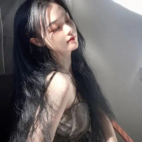 2020最火好看的漂亮微信女生头像