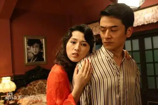 丈夫的秘密演员表《丈夫的秘密》的演员阵容包括姚刚,高宇,杜敏杜敏赫