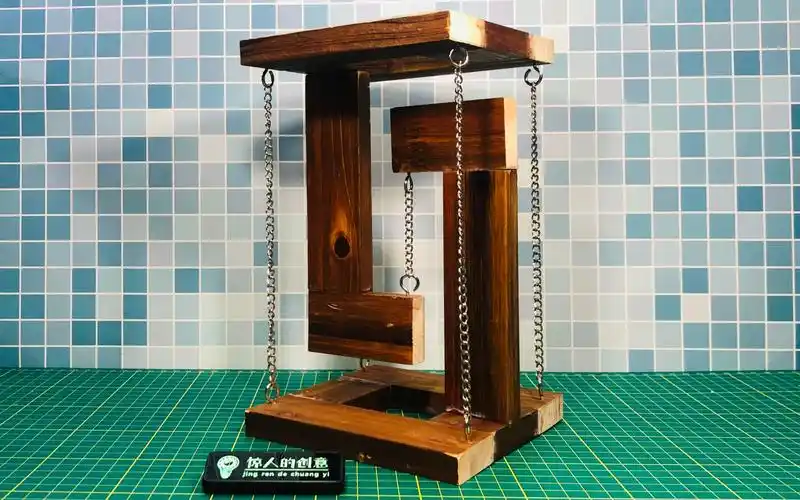 今天的创意叫"反重力悬浮桌"