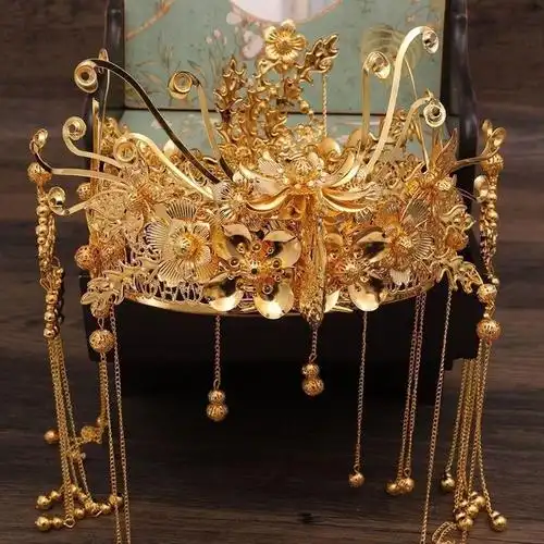 秀禾头饰新款新娘中式古装金色凤冠长流苏大气婚礼龙凤褂古风