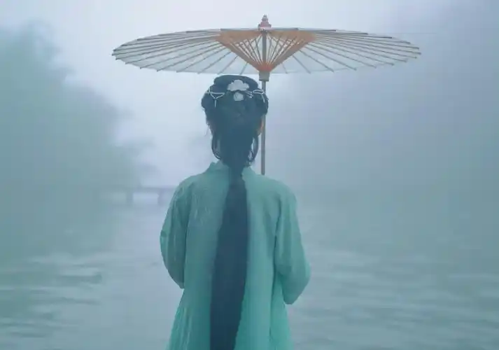 关于江南烟雨的唯美句子_晶羽科技