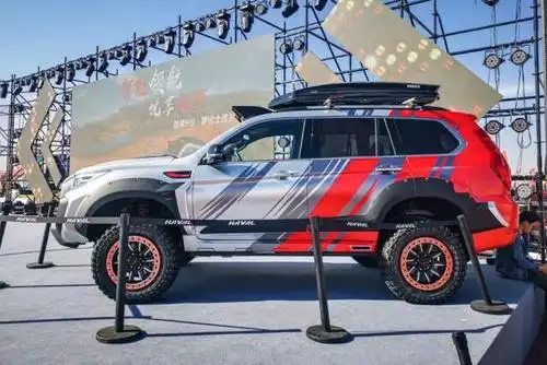 外观威猛霸气!罗伦士打造的哈弗h9改装版,这外观能迷倒一片了