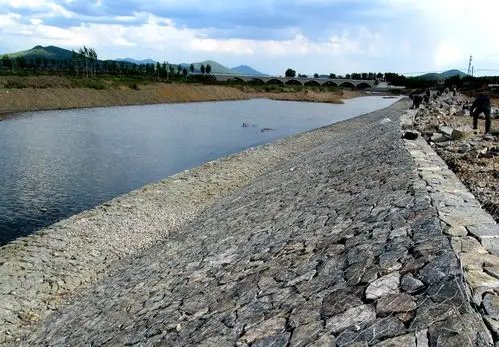 吉林隆源水利工程有限公司饮马河右岸护岸2