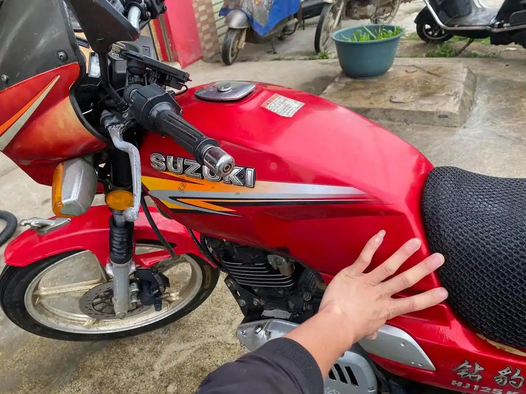 豪爵钻豹hj125k机头漂亮  响声静 正常使用 零投资