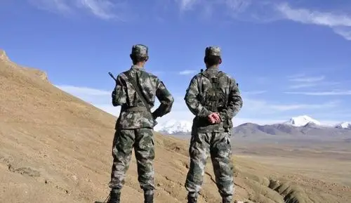 边疆时空坚守高原的橄榄绿