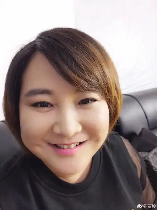 贾玲年轻时有多美?网友:比网红漂亮5倍,范冰冰都逊色!