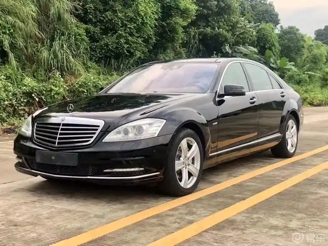 汽车生活# 经典的豪车奔驰s350,空间宽大的豪车系列,动力十足大隔音