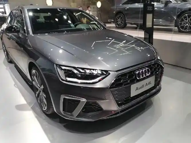 2022奥迪a4落地28w