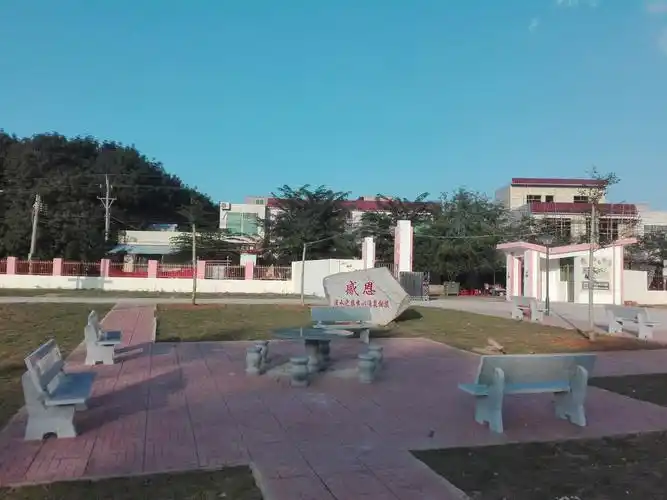 记南丰镇松门小学历届毕业生为母校献爱心捐赠活动!