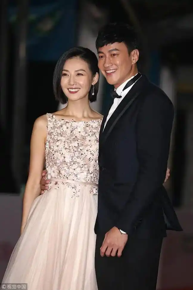 帅气的何润东对爱情专一 - 抖音