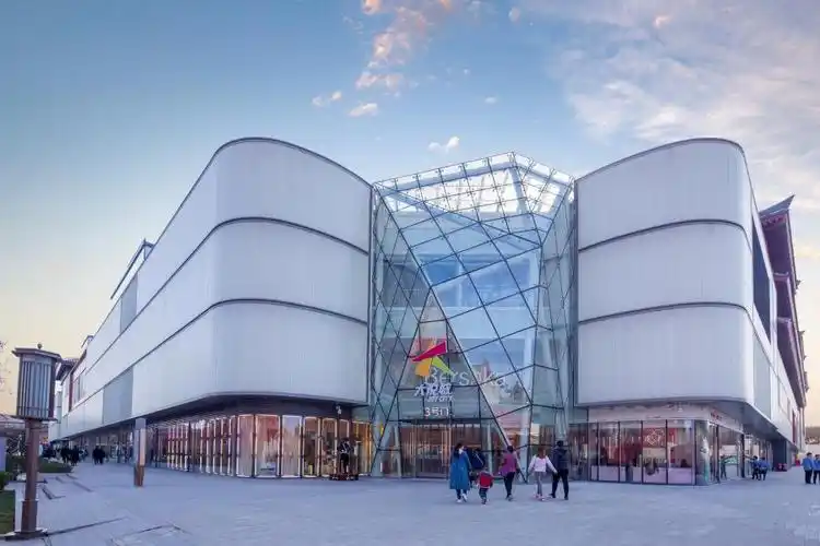 中粮西安曲江大悦城(秦汉天幕广场既有建筑改造)