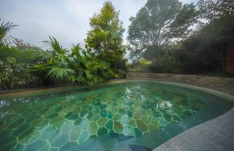 恭贺新春春节不打烊黔贵六广温泉春节营业时间指南